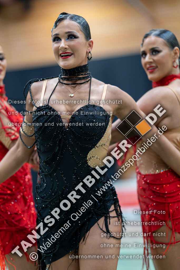 20230325-11813 | Hier finden Sie Tanz Bilder vom Latein und Standard Formationen tanzen. Sportbilder vom Tanzsport. Schöne Fotos und von Weltmeisterschaft, Europameisterschaft, Bundesliga, Regionalliga, Oberliga und Landesliga sowie von GOC Stuttgart, DanceComp, WM Bremen
