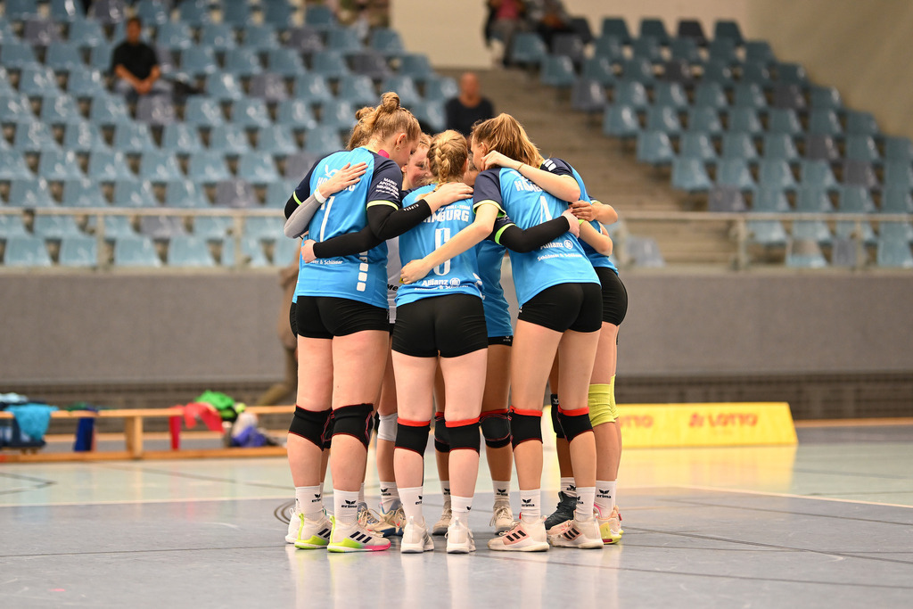 Volleyball I Frauen I Saison 2023-2024 I Dritte Liga Nord I VT Hamburg - Eimsbütteler TV 2 | Der Sportfotograf. - Realisiert mit Pictrs.com