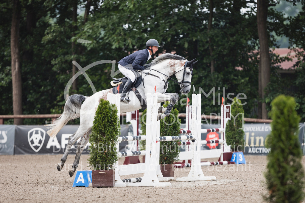 250610_Mühlen_SprPf-A2-219 | Deine schönsten Turniermomente als professionelle Fotos! Entdecke hochwertige Pferdesport-Fotografie im Online-Shop. Jetzt Fotos finden & bestellen!