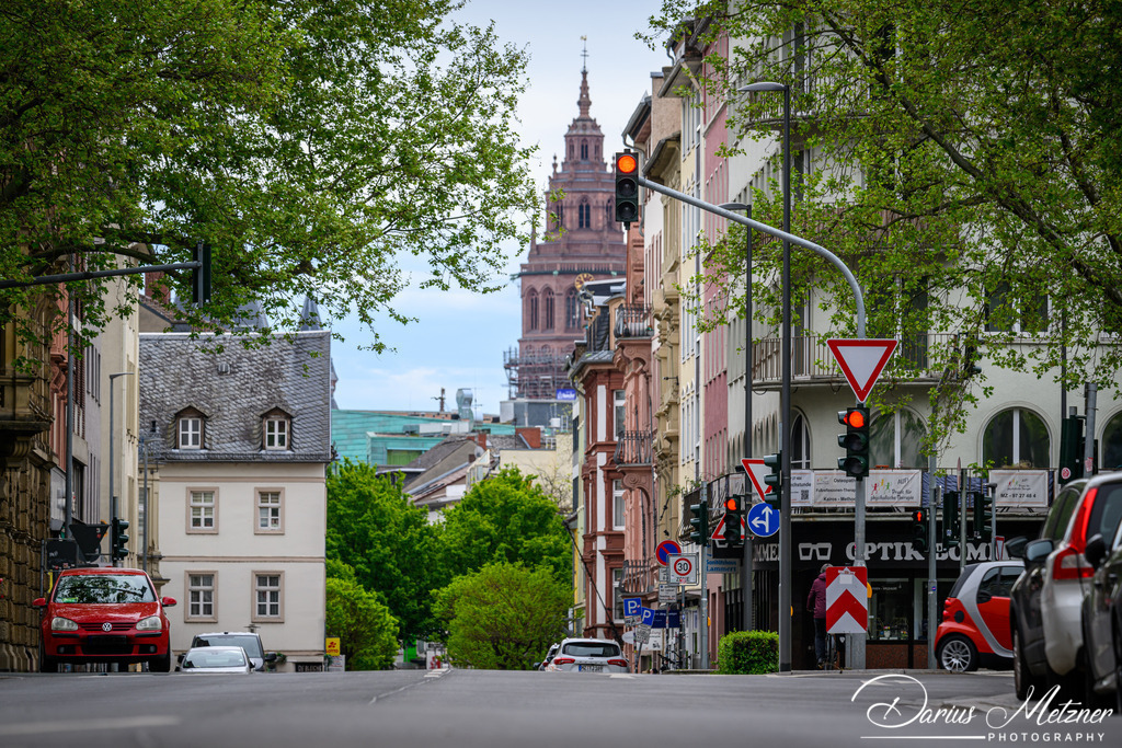 Der Mainzer Dom | Der Mainzer Dom fotografiert aus der Boppstrasse in Mainz