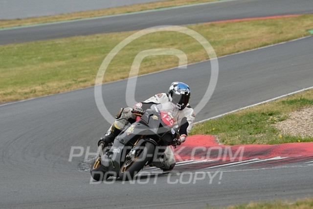 2024_05_18_PBK_34913 | Sportfotografie; SlowMotion; Video; Rennstrecke; Hafeneger; Speer; Racing; RSE; BMW; CBO; Trackday; Motorsportarena; Hockenheimring; Brno; Most; Barcelona; Valencia