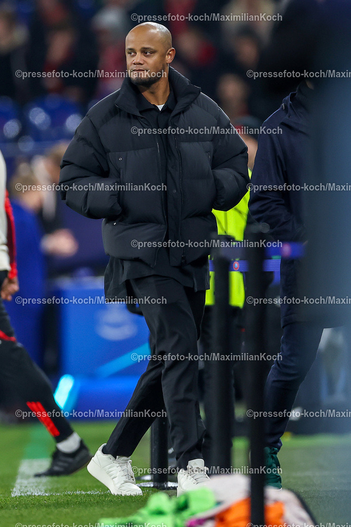 UCL10122402125 | 10.12.2024, Fußball, UEFA Champions League, Schachtar Donezk - FC Bayern München, Arena AufSchalke Gelsenkirchen, 8. Spieltag Saison 2024 2025: Trainer Vincent Kompany (Cheftrainer Bayern)DFB regulations prohibit any use of photographs as image sequences and or quasi-video.