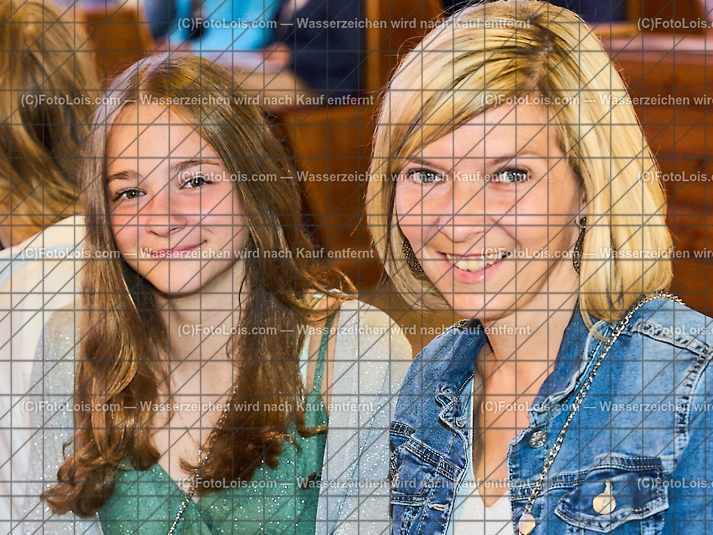 ALP0565_PfarrFirmung Wieselburg_Firmling-PateIn | (C)FotoLois.com, Alois Spandl, Firmung in der Pfarrkirche Wieselburg mit Generalvikar Dr. Christoph Weiss, Dechant Pfarrer Daniel Kostrzycki und Monignore Franz Dammerer, Sa 15. Juni 2024.