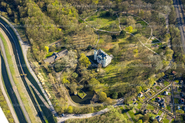 Luenen250403917 | Luftbild, Schloss Schwansbell mit zwei Türmen, ehemaliger Rittersitz der Herren von Schwansbell, Horstmar, Lünen, Ruhrgebiet, Nordrhein-Westfalen, Deutschland