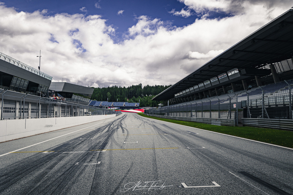 Red Bull Ring 2025 | Entdecken Sie die faszinierende Welt von Alexander Tschuncky Arts: Kreative Fotografie, atemberaubende Automobilkunst und hochwertiger Bilderdruck. Lassen Sie sich inspirieren! - Realisiert mit Pictrs.com