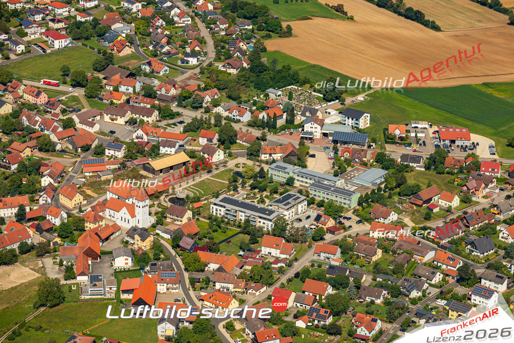 Das Luftbild zeigt :  Ursensollen - Die Luftaufnahme wurde 2024 vom UL-Flugzeug aus erstellt ( keine Drohne ) - Hochauflösende Luftaufnahme - Für grossformatige Ausdrucke geeignet. Die Geschenkidee !Mit Lizenz und Bildrechte bestellbar