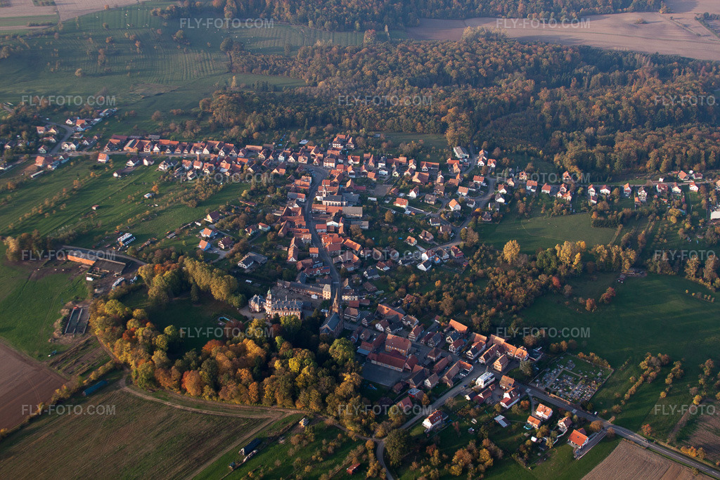Aerial view: View of the town in Gœrsdorf in the state Bas-Rhin, France.Photo: IMG_54195.jpg taken on 10/21/2012 by Werner Riehm/FLY-FOTO.comResolution of the original: 4752 x 3168 px
