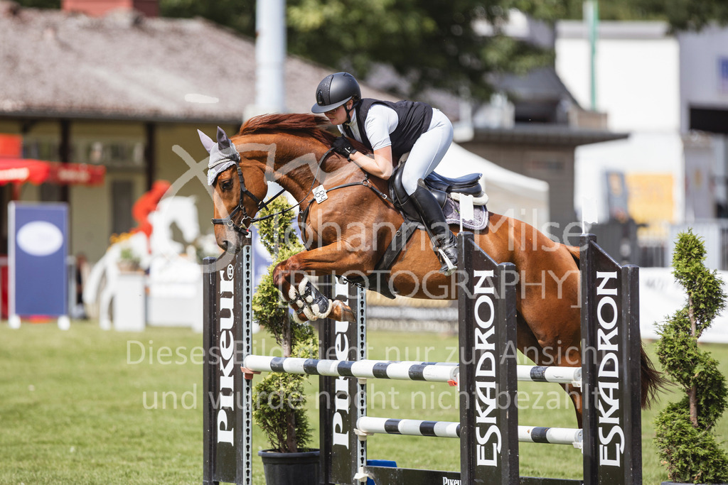 240719_LC_SprPf-A2-207 | Deine schönsten Turniermomente als professionelle Fotos! Entdecke hochwertige Pferdesport-Fotografie im Online-Shop. Jetzt Fotos finden & bestellen!