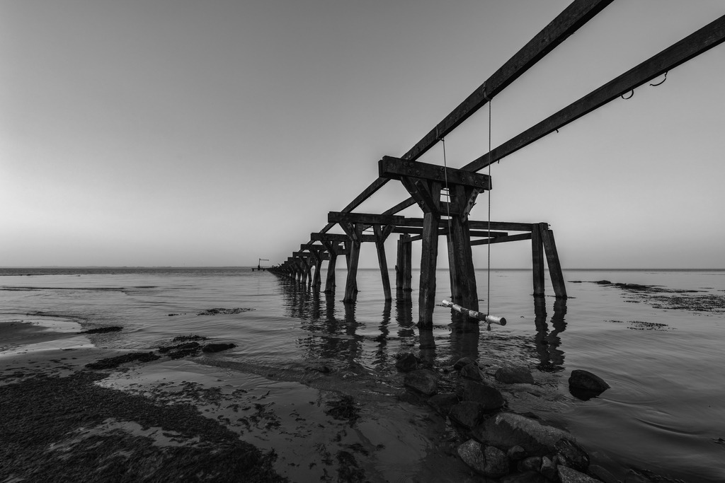 2025_03_28_OSTSEE-KAPPEL+MASSHOLM+QUERN_MCP7926 sw | Hochwertig gedruckte Fotografien für die Wand, als Kalender und zum Verschenken. Hamburg & Norddeutschland und überall wo ich mit der Kamera unterwegs war.