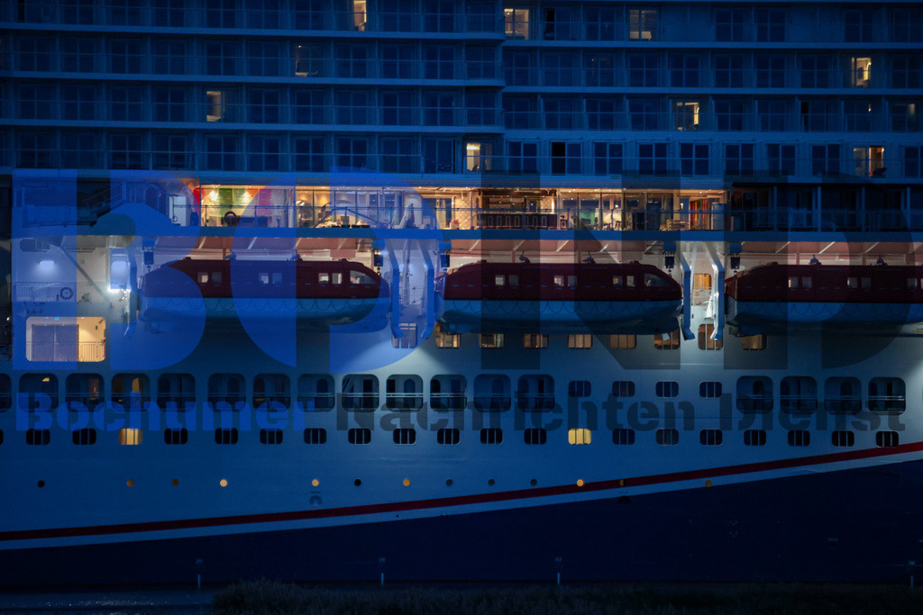  30.10.2023 - 
 | Sebastian Sendlak / Bochumer Nachrichtendienst (BOND) - Ueberfuehrung Carnival Jubilee - Meyer Werft Papenburg - Realisiert mit Pictrs.com
