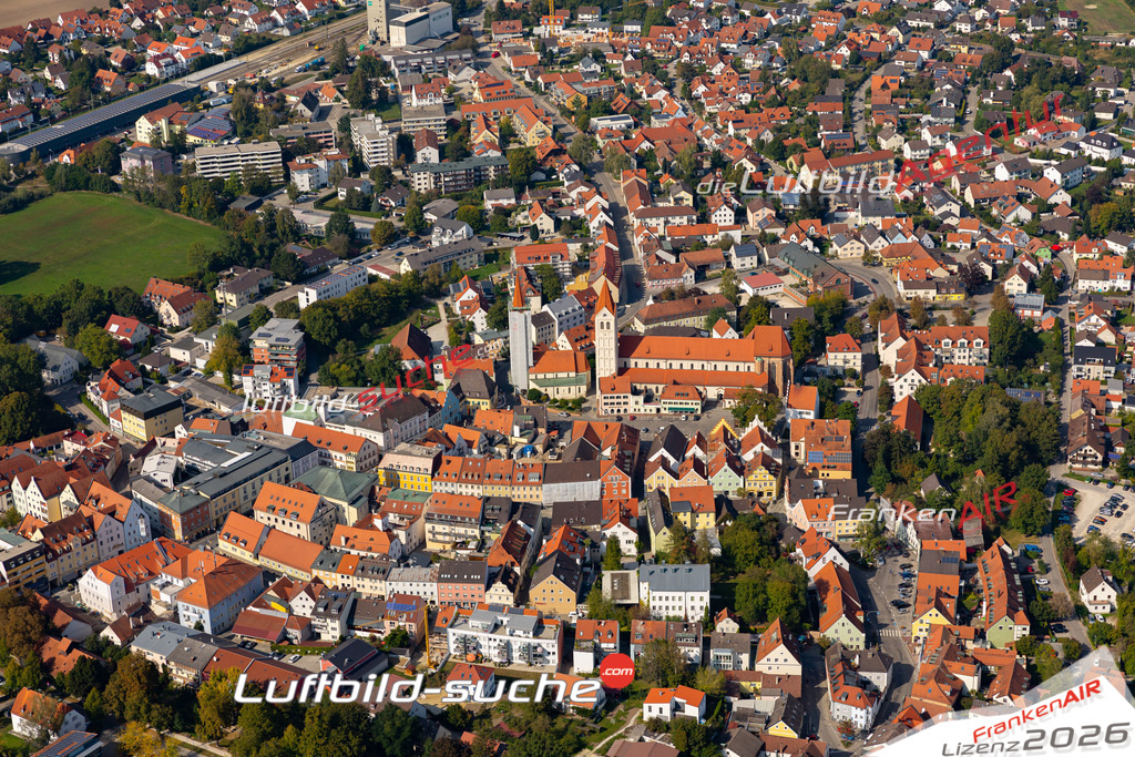 Aktuelles Luftbild von  Moosburg an der Isar - Die Luftaufnahme wurde 2020 mittels UL-Flugzeug erstellt ( keine Drohne ) - hochauflösende Kamera-Systeme von  Canon -Beste Qualität - Für grossformatige Ausdrucke geeignet. Die Geschenkidee !
