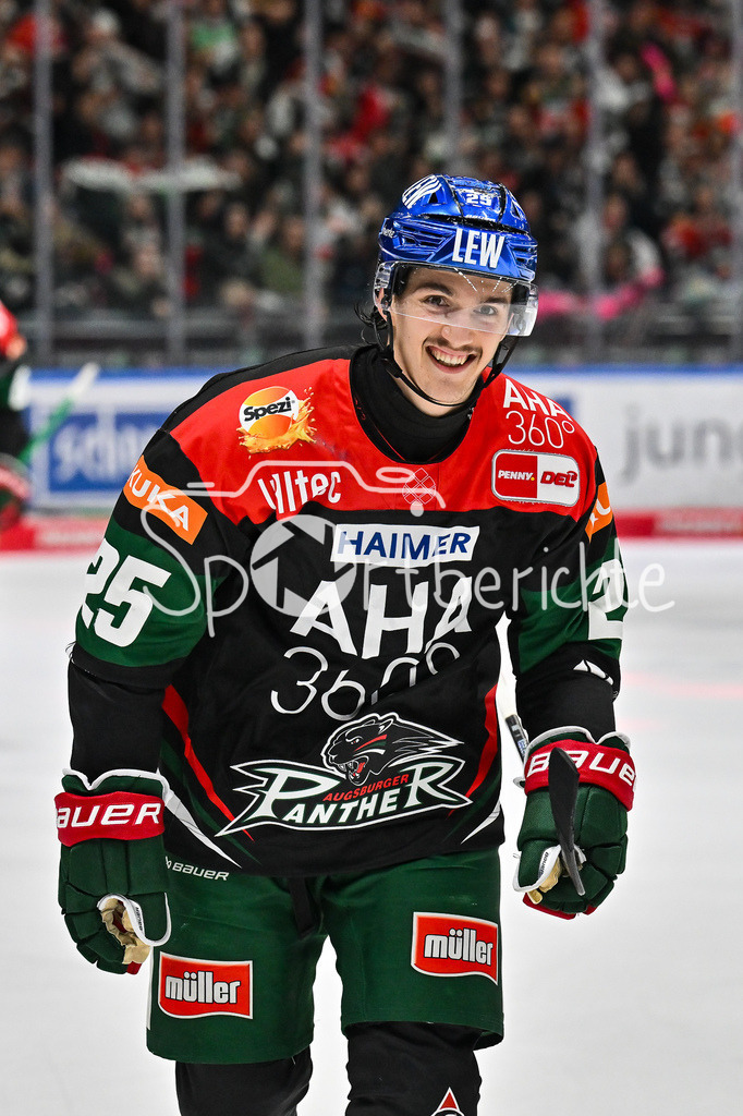 Augsburger Panther - Düsseldorfer EG | Jubel der Panther nach dem Treffer zum 5-1 durch Christian HANKE (Augsburger Panther #25) / Tor / Torschuetze / Freude / Happy / DEL: Augsburger Panther - Duesseldorfer EG, Curt Frenzel Stadion am 04.03.2025