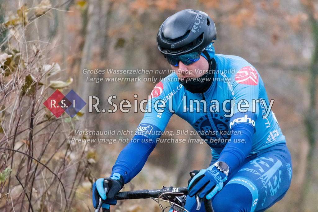 Radsport, 14. Lauf - Bikebeat Cyclo-Cross Bundesliga 2022/23 und 43. Harburger Weihnachtspreis im Stevens Cup 2022, Schwarzenbergplatz (Hamburg-Harburg), 18.12.2022 | Aus dem Rennen 6 / Männer Elite (Lizenzfahrer): 
Tobias Nolde (#49)