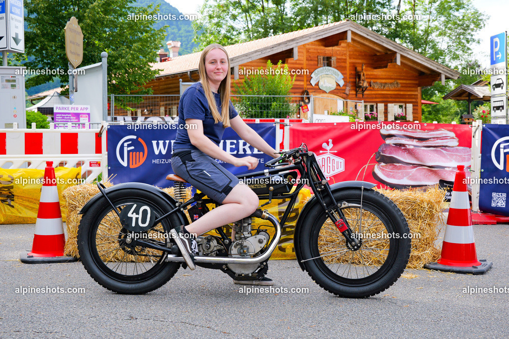 P1014606 | Erleben Sie atemberaubende, hochqualitative Fotos Ihrer Fahrt entlang der malerischen Alpenstraßen. Besuchen Sie alpineshots.com, um professionelle Aufnahmen Ihrer unvergesslichen Reise zu finden und zu kaufen - Realisiert mit Pictrs.com