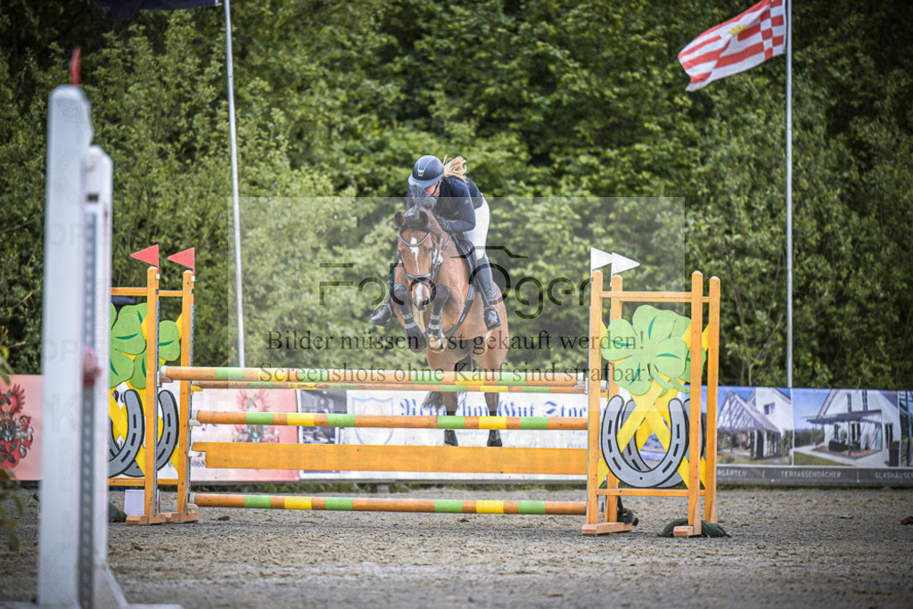 DOS_1906 | Entdecke hochwertige Reitturnierfotos von Foto Oger. Professionell, emotional und authentisch – jetzt Lieblingsmomente im Shop bestellen.Deutschlandweite Turnierfotografie. - Realisiert mit Pictrs.com