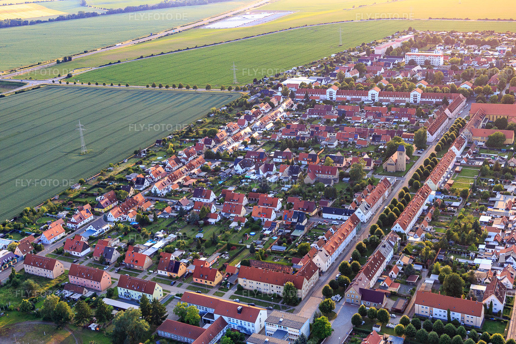 Luftbild: Lindenstr im Ortsteil Nachterstedt in Seeland im Bundesland Sachsen-Anhalt in Deutschland. Foto: IMG_148056.jpg vom 11.06.2025 durch Werner Riehm/FLY-FOTO.de