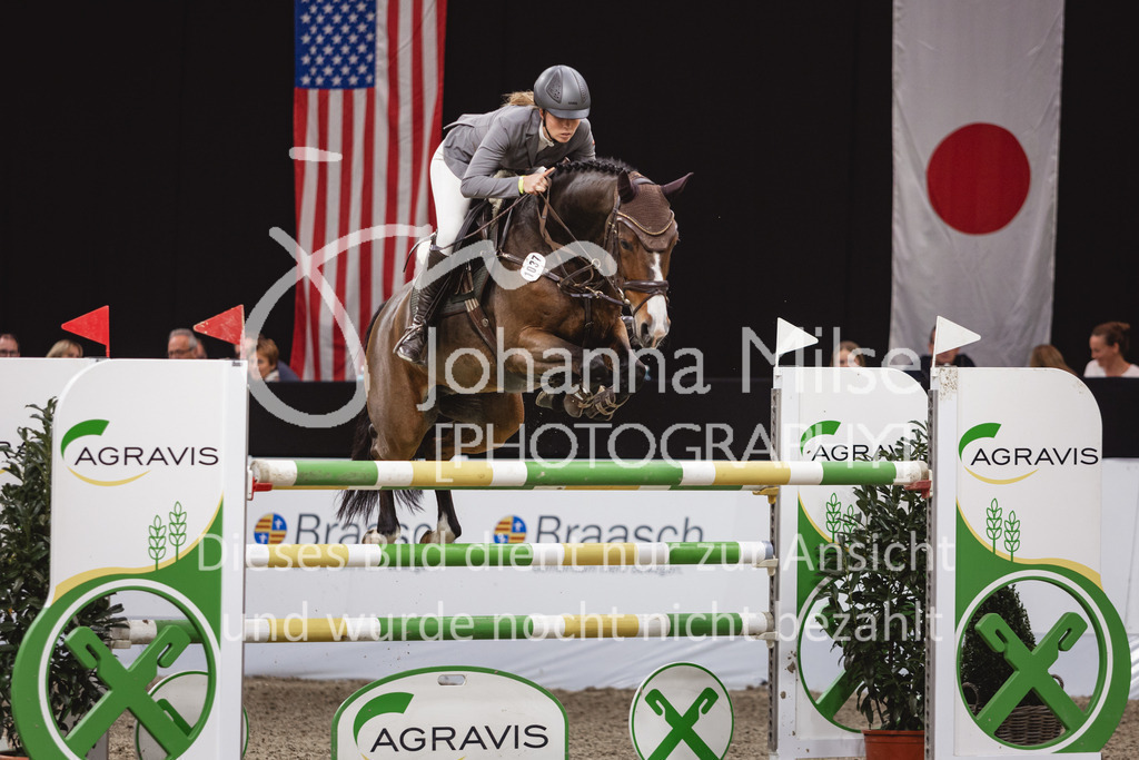 231028_Oldenburg_S1-Spr_Amateure-148 | Deine schönsten Turniermomente als professionelle Fotos! Entdecke hochwertige Pferdesport-Fotografie im Online-Shop. Jetzt Fotos finden & bestellen!