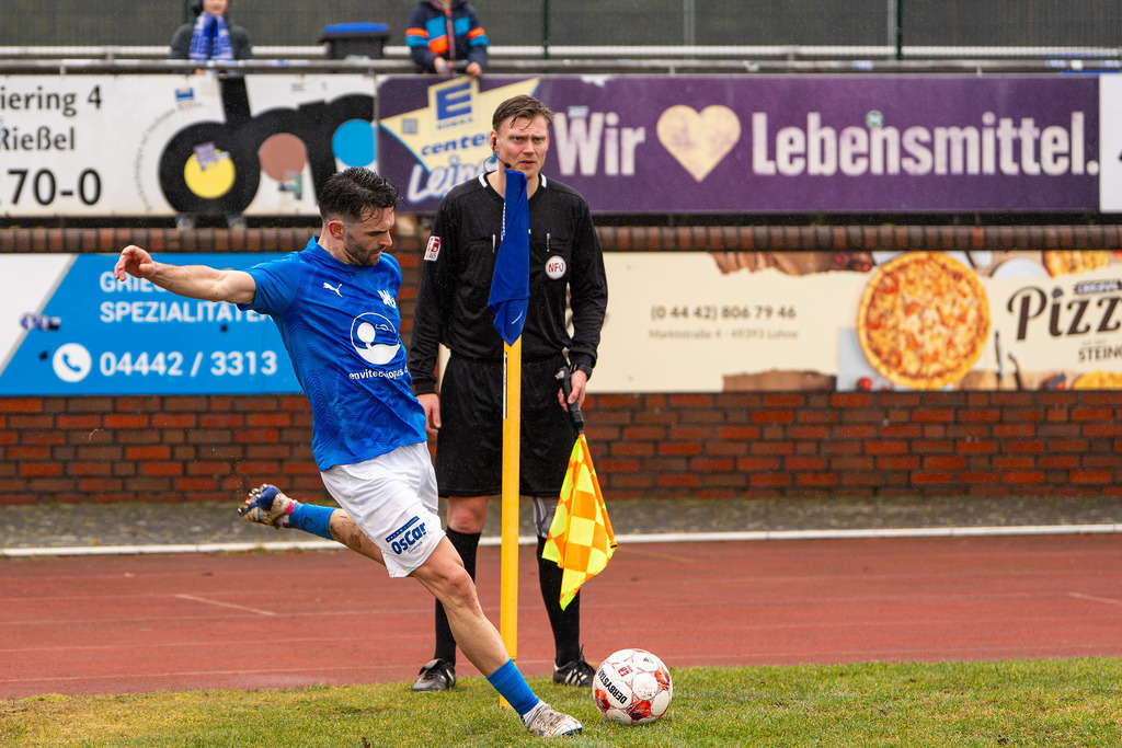 Fußball I Herren I Saison 2025-2026 I Regionalliga Nord I 23. Spieltag I TuS Blau-Weiß Lohne - SC Weiche Flensburg 08 I 0493 | Rilind Neziri (23, TuS BW Lohne) - Realisiert mit Pictrs.com