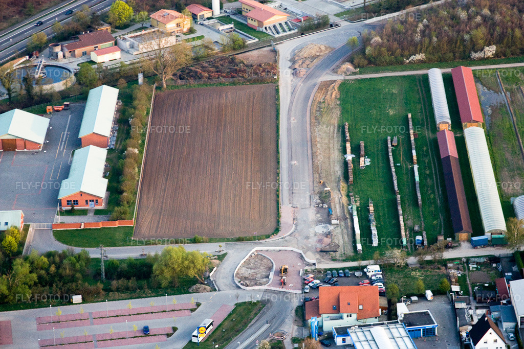 Luftbild: Kläranlage und Autobahnmeisterei in Kandel im Bundesland Rheinland-Pfalz in Deutschland. Foto: IMG_17631.jpg vom 10.04.2009 durch Werner Riehm/FLY-FOTO.de