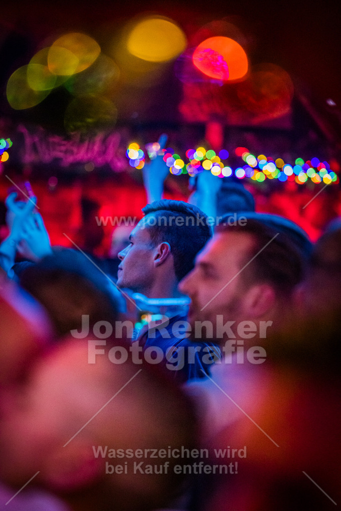 26-11-2024-RUDOLPHS-SCHLITTENBAR-LEIPZIG-LEIPZIG-COPYRIGHT-JON-RENKER-BILD-0050 | Erleben Sie unvergessliche Momente mit unserem professionellen Eventfotografen. Wir fangen Emotionen und Höhepunkte Ihrer Veranstaltung ein – von Festivals über Firmenfeiern bis zu Jubiläen. Vertrauen Sie auf kreative Perspektiven und hochwertige Bilder.  - Realisiert mit Pictrs.com