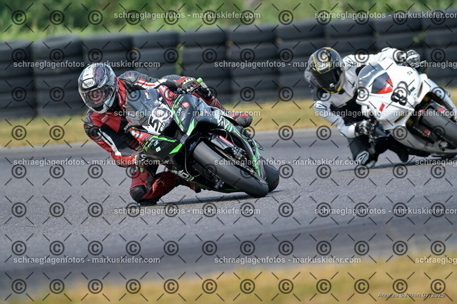 25bt04-1569 | markuskiefer.com - Realisiert mit Pictrs.com