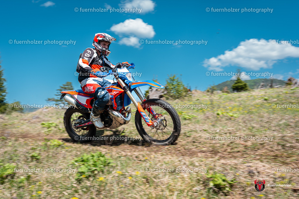 fuernholzer_250501-C1-464 | Fotografische Impressionen von der Red Stag Enduro Extreme by fuernholzer-photography.com. Endurosport in Österreich fotografisch festgehalten von fuernholzer. Auftragsfotografie für Private, Gewerbefotos und Industriefotografie. Eventfotografie, Sportfotografie und Motorsportfotografie. Anbieter von Fotoworkshops, Fototraining, fotografischen Vorträgen und Fotoseminaren.