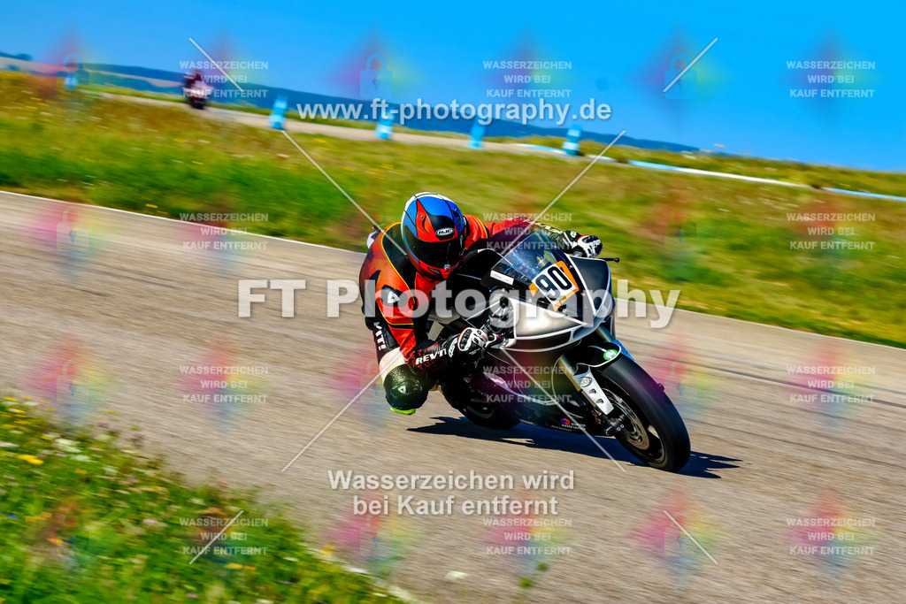 090-2223 | Hier findet Ihr Bilder von Touristenfahrten auf der Nürburgring Nordschleife oder von anderen Veranstaltungen die ich besucht habe. Viel Spass beim Durch Schauen 