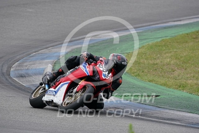 2022_07_01_PBK_14282 | Sportfotografie; SlowMotion; Video; Rennstrecke; Hafeneger; Speer; Racing; RSE; BMW; CBO; Trackday; Motorsportarena; Hockenheimring; Brno; Most; Barcelona; Valencia