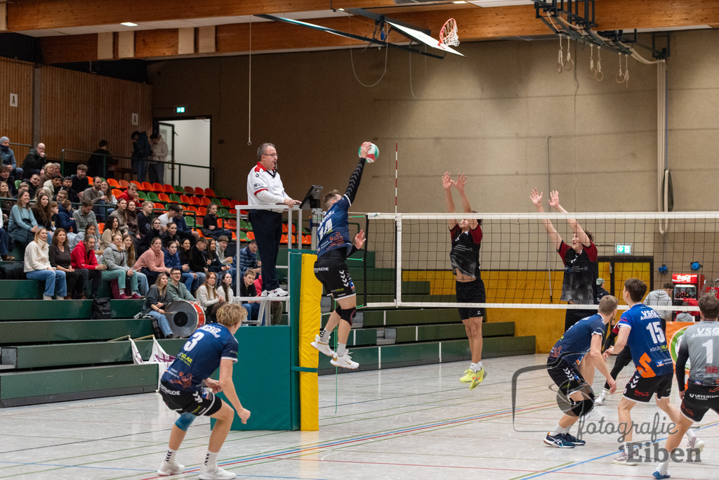 Oldenburger TB-VSG Ammerland | Volleyball Regionalliga; Oldenburger TB-VSG Ammerland am 24.01.2026 in Oldenburg (Sporthalle Haarenesch), Photo: Philip Eiben 2026 - Realized with Pictrs.com
