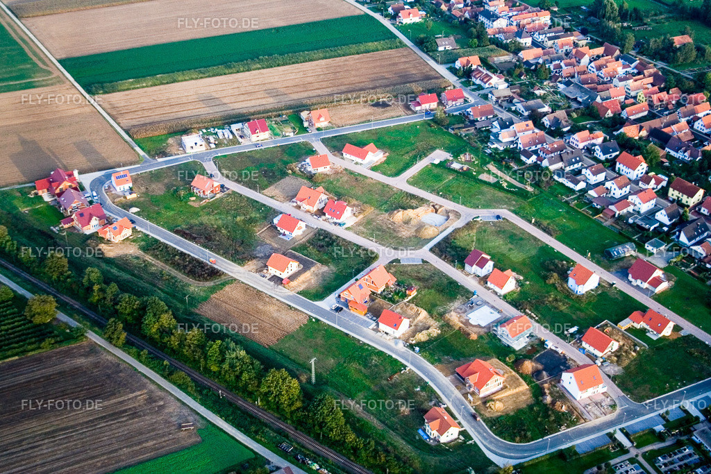 Schaidt, Neubaugebiet im O | Luftbild: Schaidt, Neubaugebiet im O im Ortsteil Schaidt in Wörth im Bundesland Rheinland-Pfalz in Deutschland. Foto: IMG_4199.jpg vom 29.09.2006 durch Werner Riehm/FLY-FOTO.de - Realisiert mit Pictrs.com