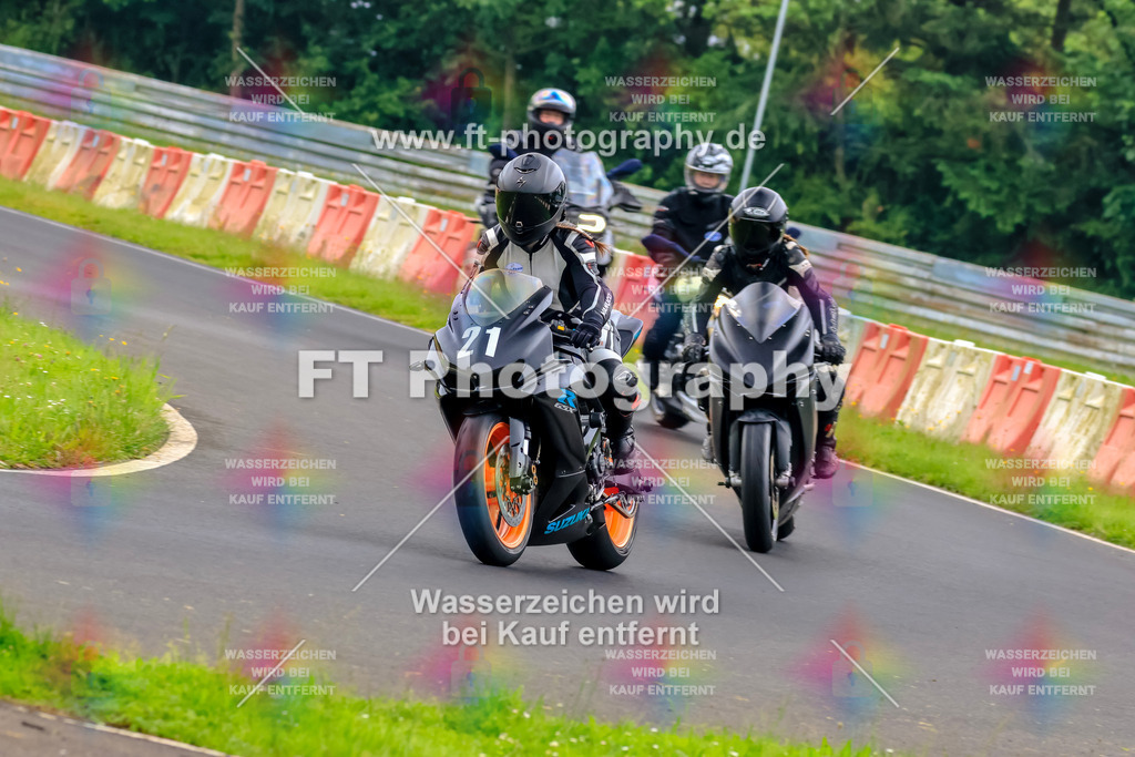 VBK-6804 | Hier findet Ihr Bilder von Touristenfahrten auf der Nürburgring Nordschleife oder von anderen Veranstaltungen die ich besucht habe. Viel Spass beim Durch Schauen 