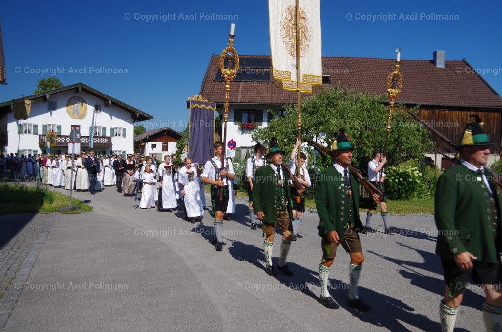 IMGP5393 | fotografiert von Axel PollmannLeonhardi Wallfahrt Benediktbeuern und Murnau, Fronleichnam, Fasching, Landschaft im Loisachtal und Benediktbeuern  - Realisiert mit Pictrs.com