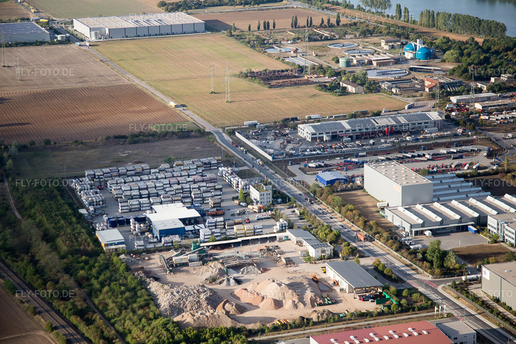Luftbild: Worms, Industriegebiet Im Langgewan, Spedition Kube & Kubenz in Worms im Bundesland Rheinland-Pfalz in Deutschland. Foto: IMG_084385.jpg vom 02.09.2015 durch Werner Riehm/FLY-FOTO.de