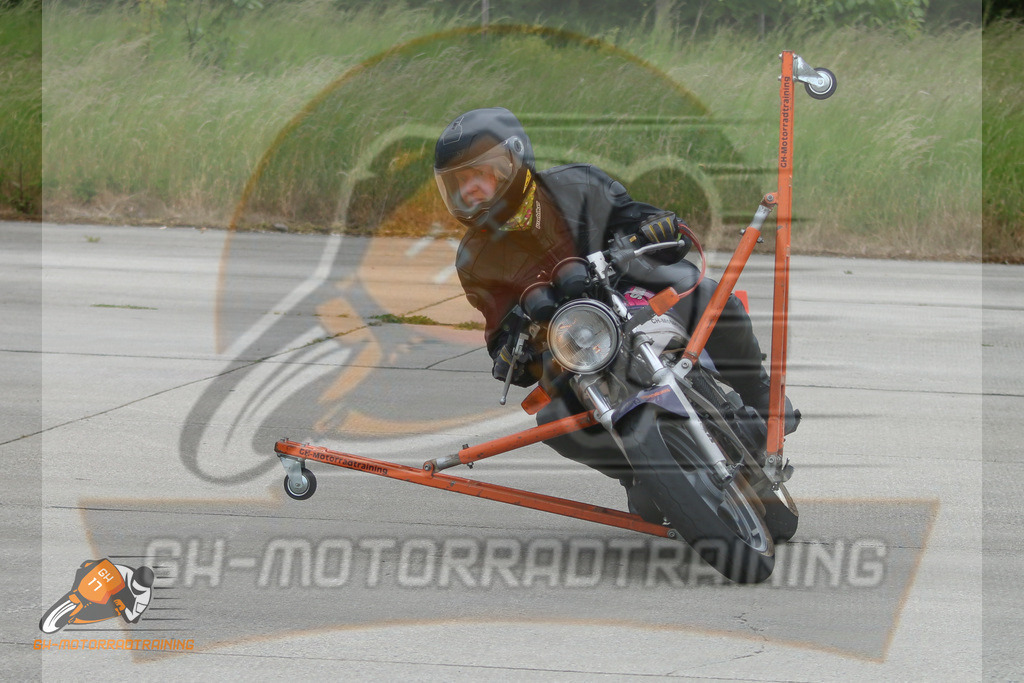 IMG_0095 | gh-motorradtraining-foto.de - Realisiert mit Pictrs.com