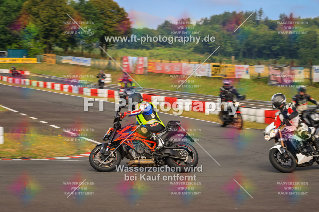 _DSK2133 | Hier findet Ihr Bilder von Touristenfahrten auf der Nürburgring Nordschleife oder von anderen Veranstaltungen die ich besucht habe. Viel Spass beim Durch Schauen 
