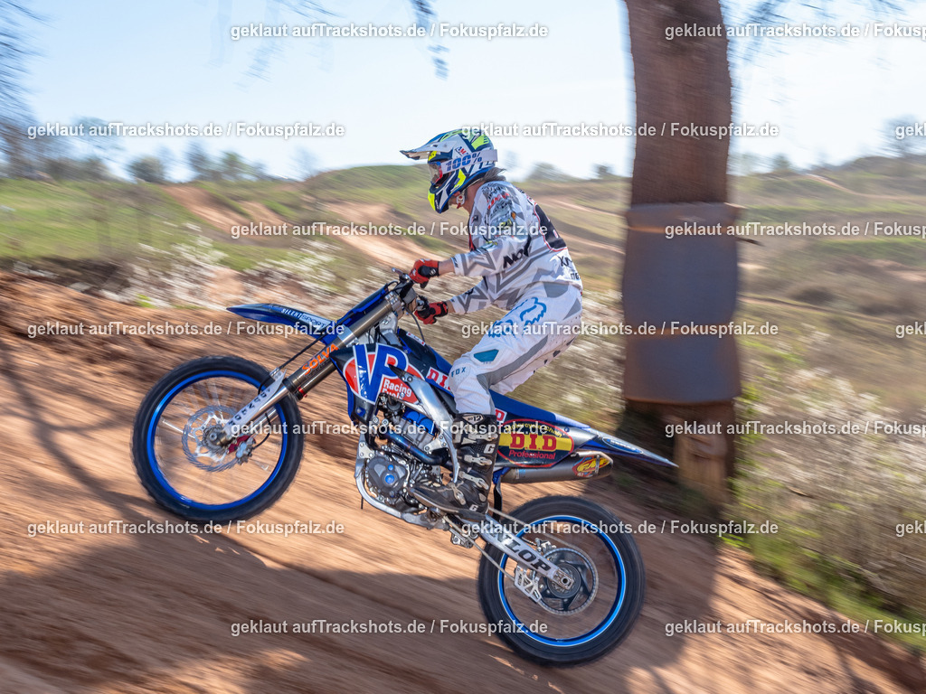 Schweyen040525-100 | Trackshots.de / Fokuspfalz.de - Realisiert mit Pictrs.com