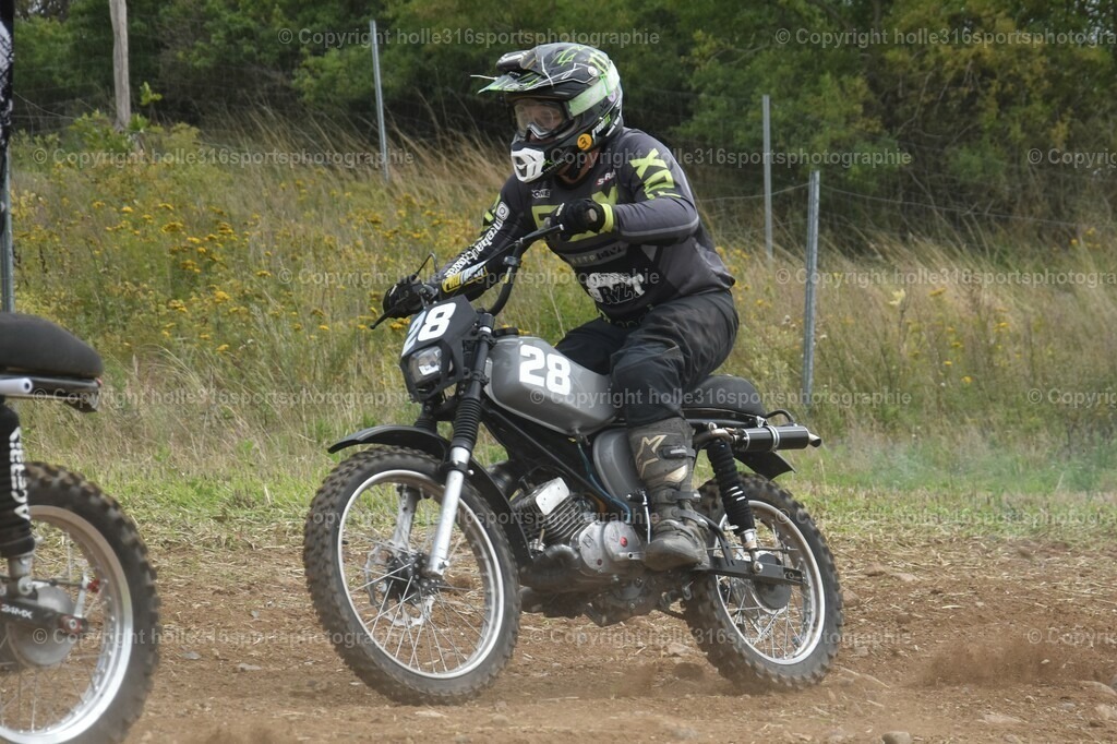 DSC_0790 (2) | Sportfotografie , Motorsport, Motoross, Reitsport, Mointainbike, Enduro,
Landschaft , Outdoor, Eventfotografie, Landschaft, Bilder online bestellen - Realisiert mit Pictrs.com