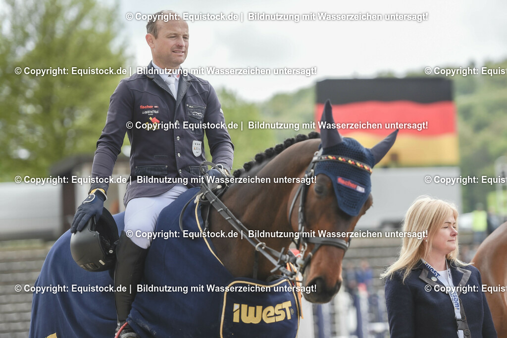 20230514_CCI4_Springen_0472 | equistock