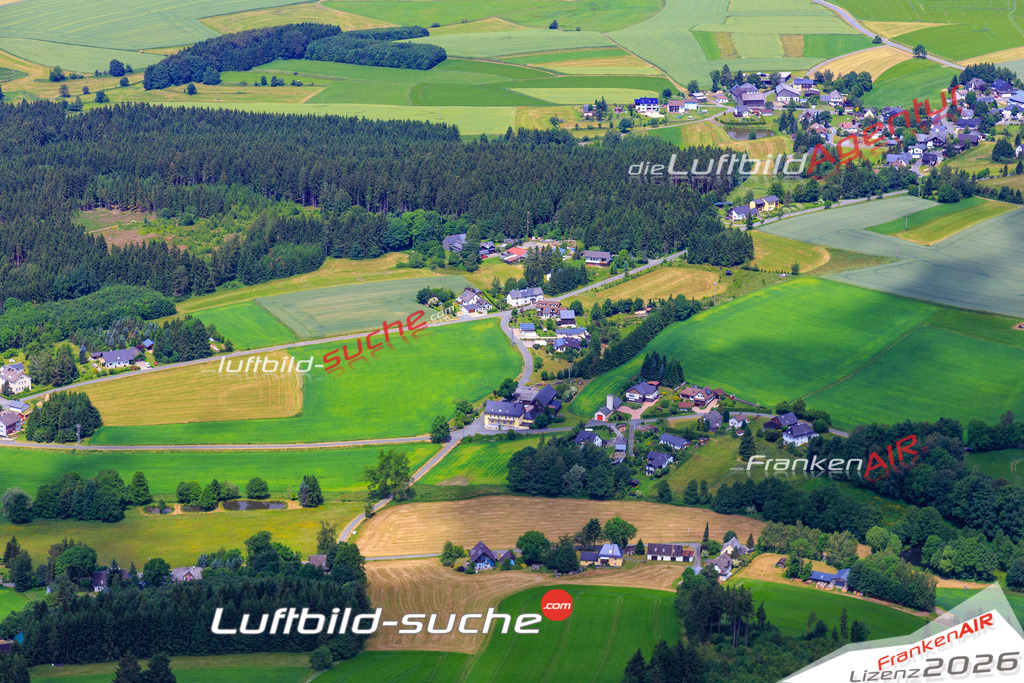 Die Luftaufnahme Goesmes - Helmbrechts wurde vom UL-Flugzeug (keine Drohne) aus fotografiert.Hohe Druck- Auflösung-die Geschenkidee!