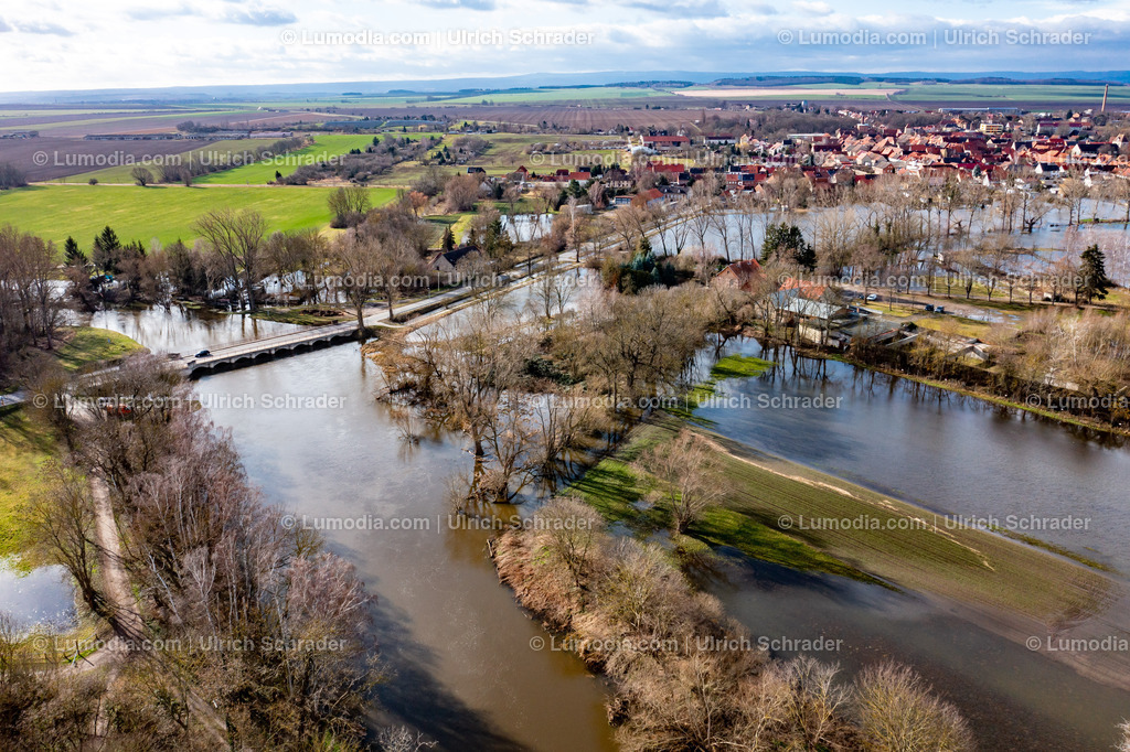 10049-51444 - Hochwasser bei Wegeleben | Stockfoto und Bilderpool mit Bildmaterial aus Deutschland, dem Harz, Halberstadt, Quedlinburg, Wernigerode und weltweit. Qualitativ hochwertige und professionelle Fotos anschauen und kaufen. - Realisiert mit Pictrs.com