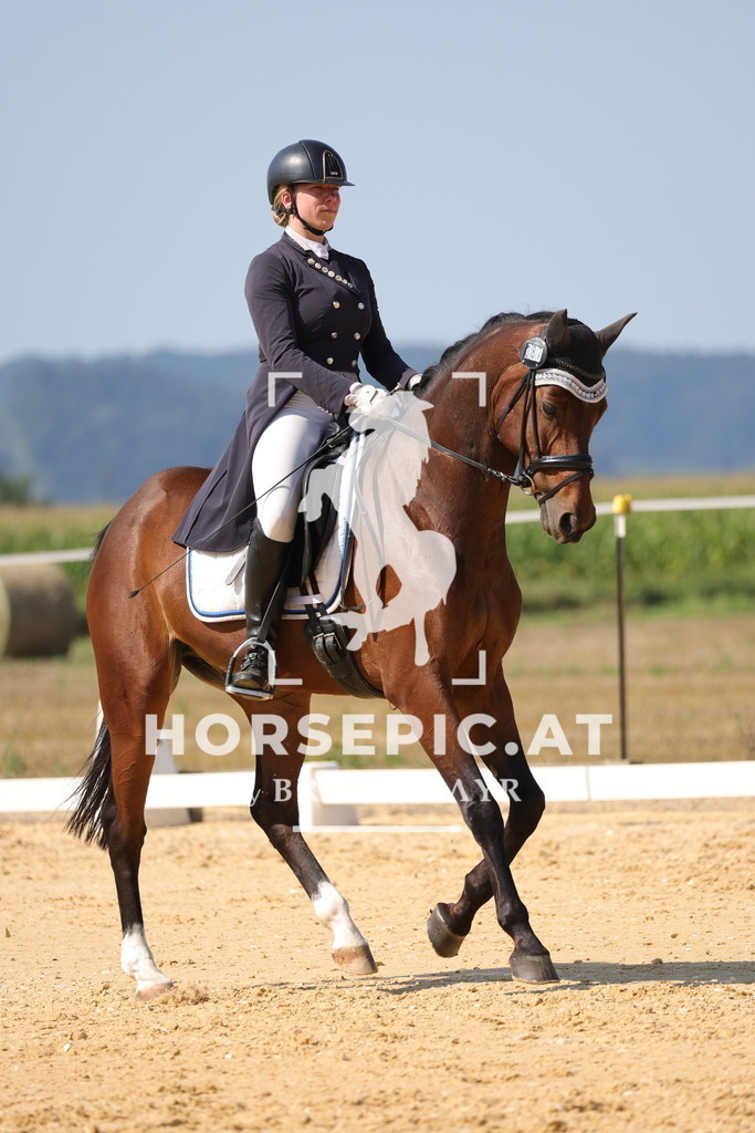 0P6A7873 | Willkommen bei Brunnmayr - Design & Fotografie – Ihrem Spezialisten für Reitturniere und Pferdeveranstaltungen in Oberösterreich, Salzburg und Bayern! Seit über 17 Jahren sind wir leidenschaftlich dabei.