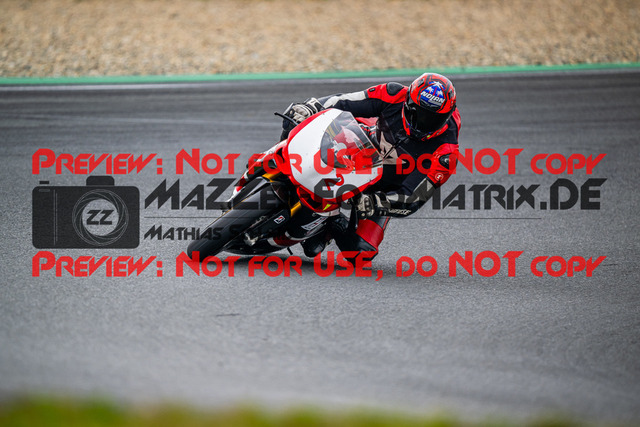 MaZZes_FotoMatrix_240724_6007705_6424 | ROT