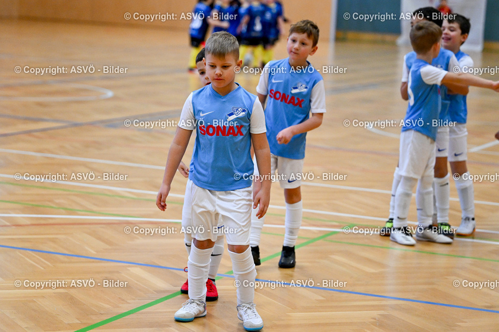 ASVÖ_ Fussballturnier SV Gallneukirchen_ 08.02.2025-1 | 08.02.2025, Gallneukirchen, AUT, ASVÖ, Fussball Nachwuchs Hallenturnier 2025, SV Gallneukirchen im Bild Teilnehmer U 7©Harald Dostal / fodo.media - Realisiert mit Pictrs.com