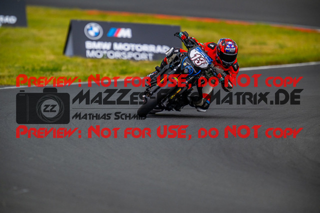 MaZZes_FotoMatrix_220521_2410 | Fotograf Mathias Schmid
Sportfotograf,
Eventfotograf,
Hochzeitsfotograf,
Portraitfotograf