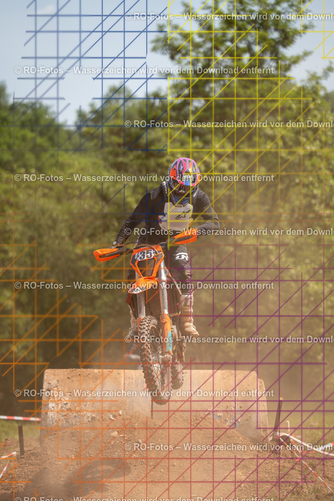 Wolfshausen 5 Lauf -159 | Sportfotografie von RO-Fotos: Motorsport, Motocross, Enduro, Laufveranstaltungen und Triathlon. Professionelle Fotos von Sportlern und Events. - Realisiert mit Pictrs.com