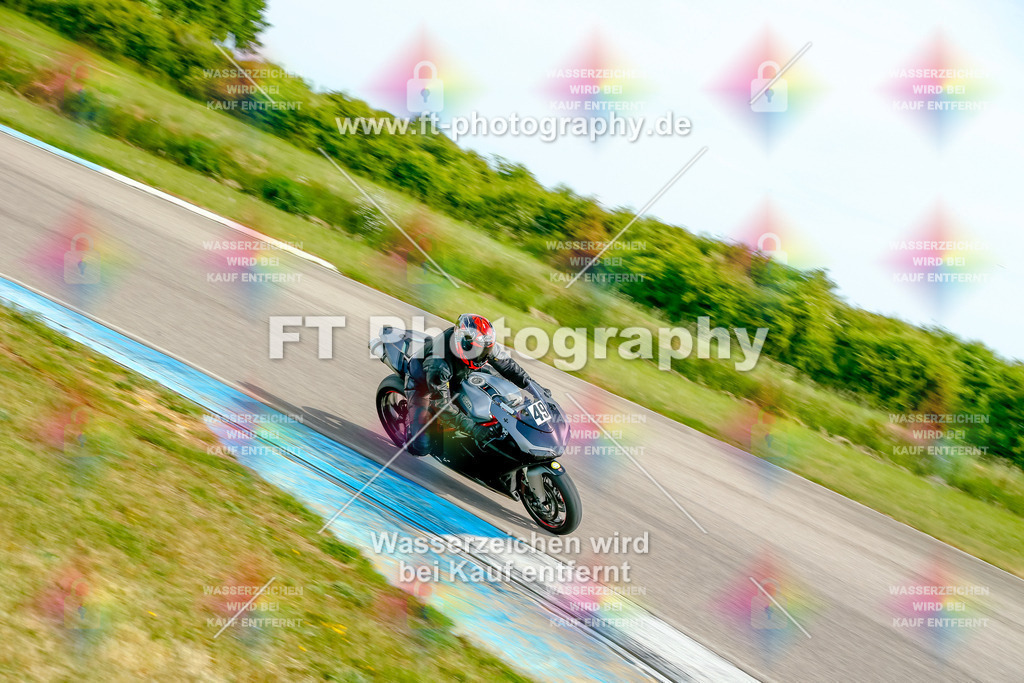 _MOT0750 | Hier findet Ihr Bilder von Touristenfahrten auf der Nürburgring Nordschleife oder von anderen Veranstaltungen die ich besucht habe. Viel Spass beim Durch Schauen 