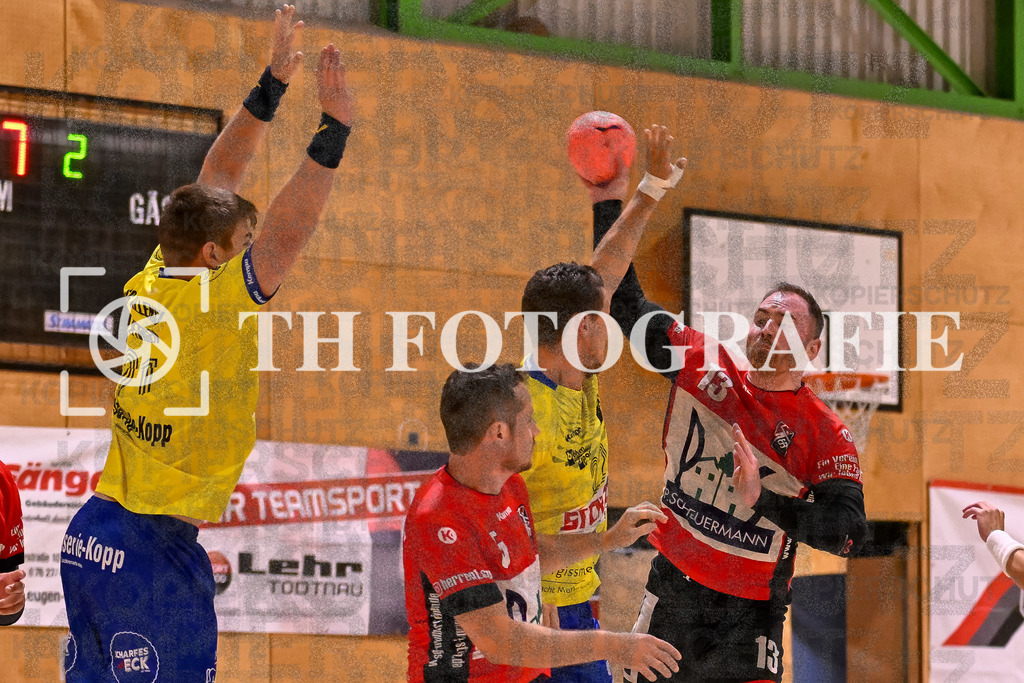 GER, SG Maulburg/Steinen - SG Allensbach/Dettingen, Handball, Landesliga Suedbaden, 2. Spieltag, Saison 2024/2025, 28.09.2024 | Andre Leuchtmann (SG Maulburg/Steinen, #13) beim Wurf.GER, SG Maulburg/Steinen - SG Allensbach/Dettingen, Handball, Landesliga Suedbaden, 2. Spieltag, Saison 2024/2025, 28.09.2024Foto: TH Fotografie/Thomas Hess