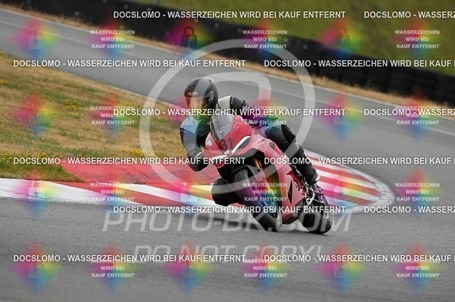 2025_07_08_PBK_22541 | Sportfotografie; SlowMotion; Video; Rennstrecke; Hafeneger; RSE; Speer; Trackday; Motorsportarena; Hockenheimring; Brno; Most; Barcelona; Valencia, Benny; Kaetzmer;