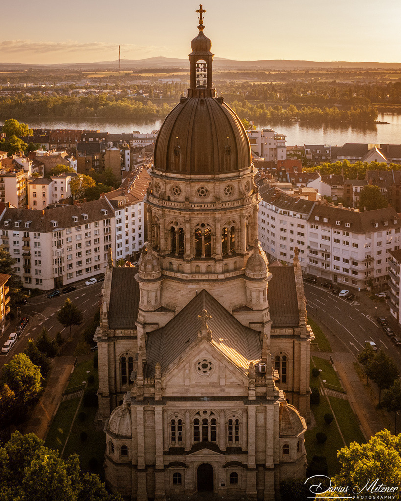 Die Christuskirche in Mainz | Die Evangelische Christuskirche an der Kaiserstrasse in Mainz