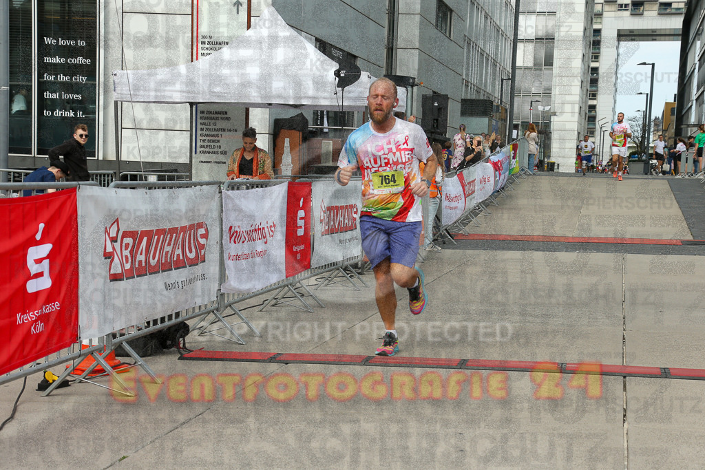 250920_1325_EX1_4458 | Sportfotografie im Rhein-Sieg Kreis, Köln, Bonn, NRW, Rheinland Pfalz, Hessen, etc. Unser Tätigkeitsfeld umfasst den Laufsport vom Volkslauf über den Marathon, Duathlon, Triathon bis zum Ultralauf wie Kölnpfad Ultra oder Schindertrail.